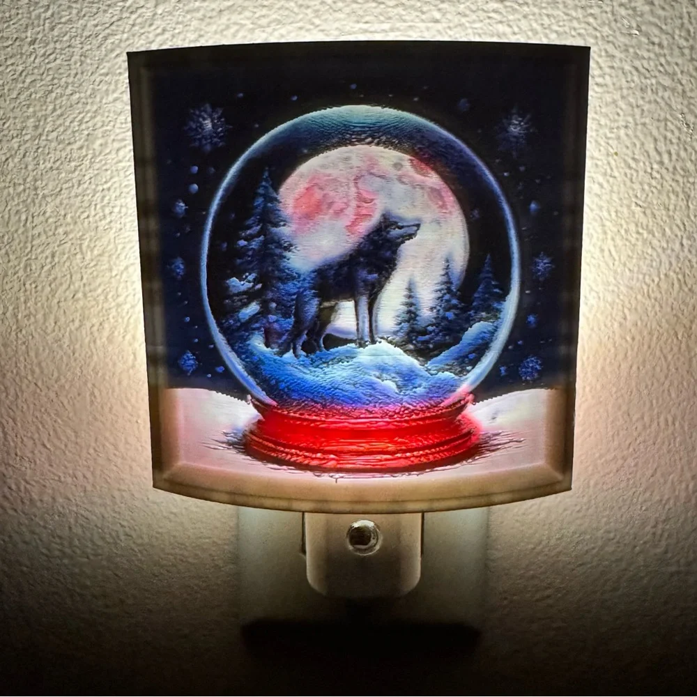 Wolf Snow Globe Night Light